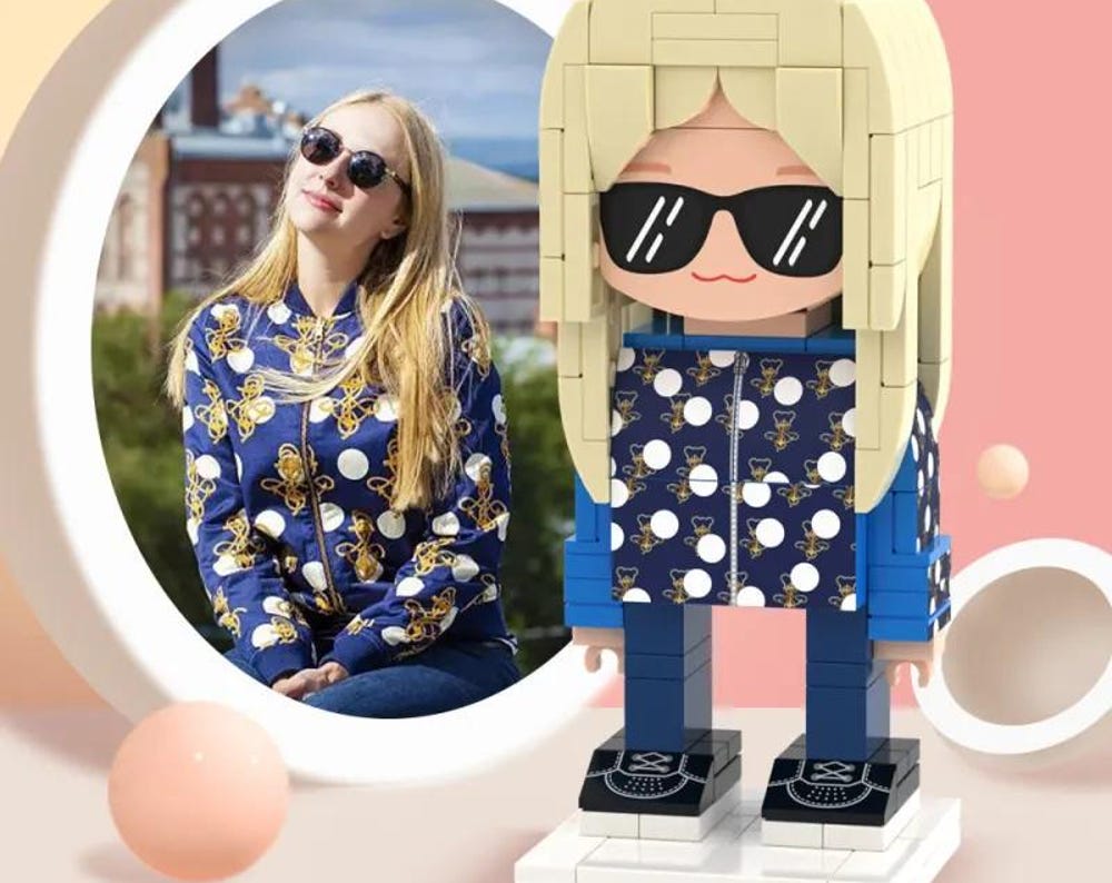 Custom Mini Brick Figurine – Personalized Gift from Photo